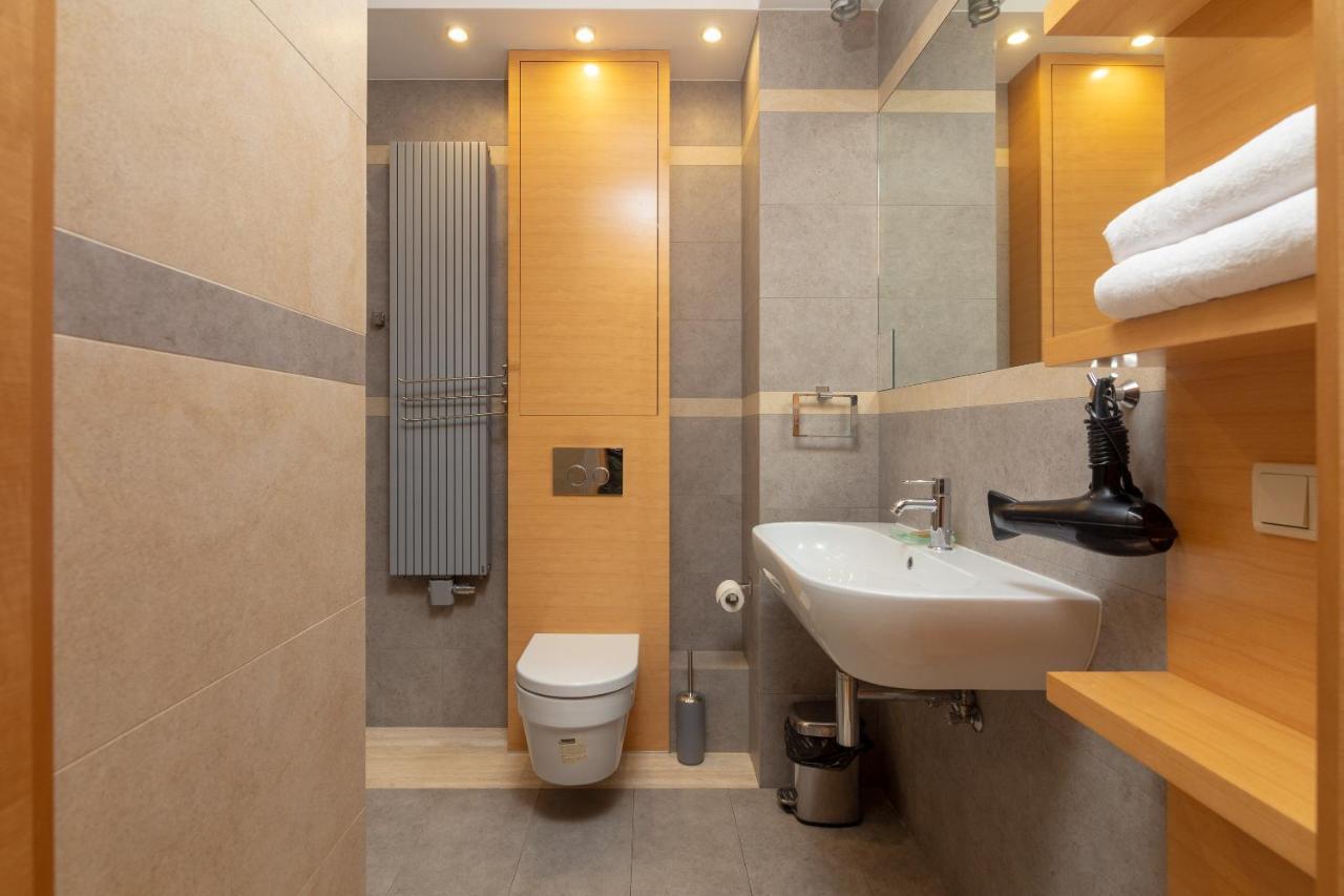 Metro Pole Mokotowskie Cosy Apartment Varsovia Exterior foto